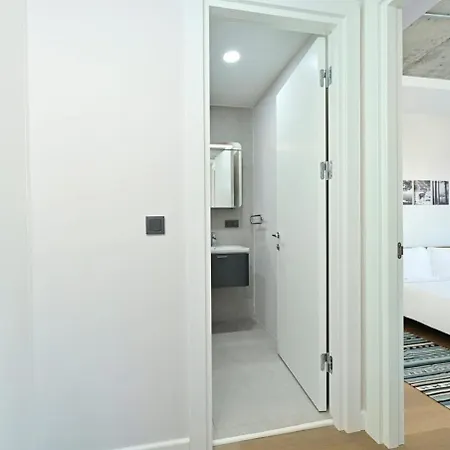 Bright Modern 1bd Cool New Scenic Balcony! #185 * Istanbul