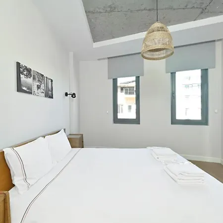 Bright Modern 1bd Cool New Scenic Balcony! #185 Istanbul